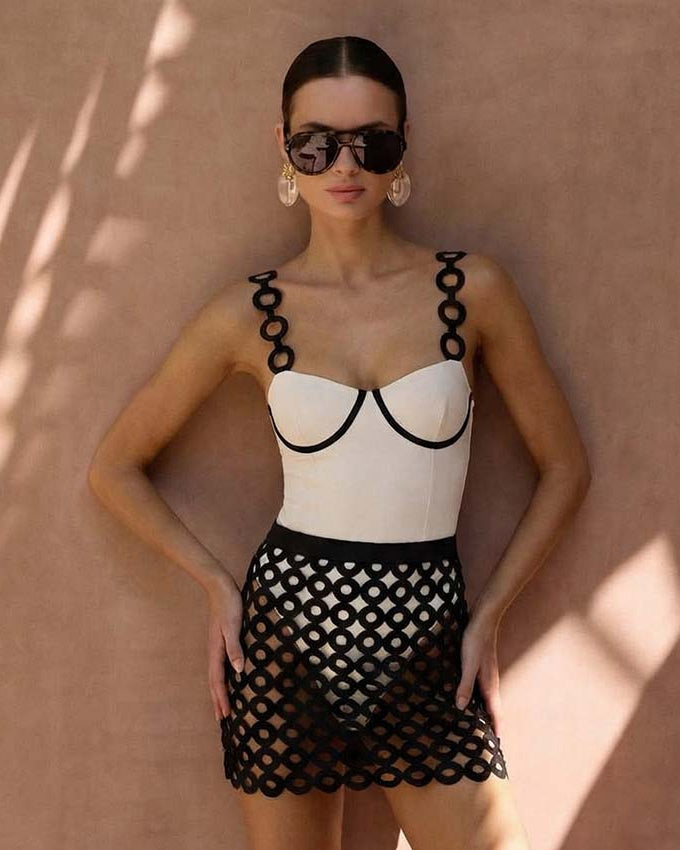 Ring Decoration White One Piece Swimsuit and Skirt