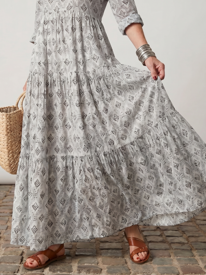 Junia | Notch Neck Printed Long Sleeve Maxi Dress