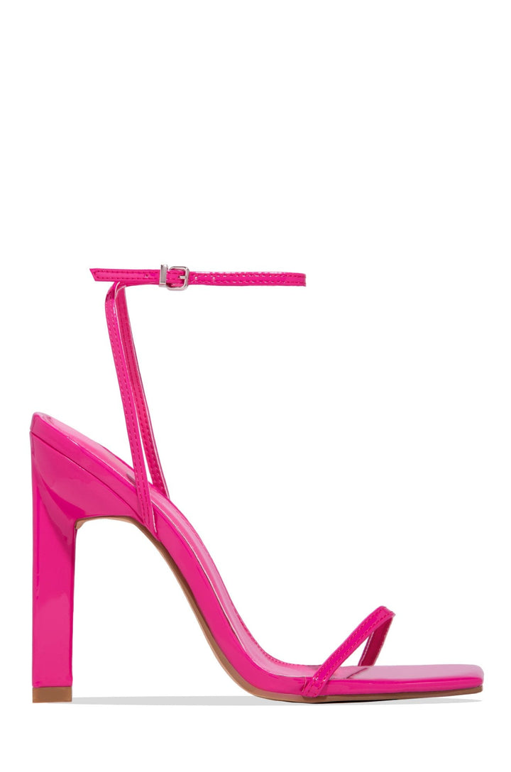 A Vintage Style Heels with Delicate Timeless Details