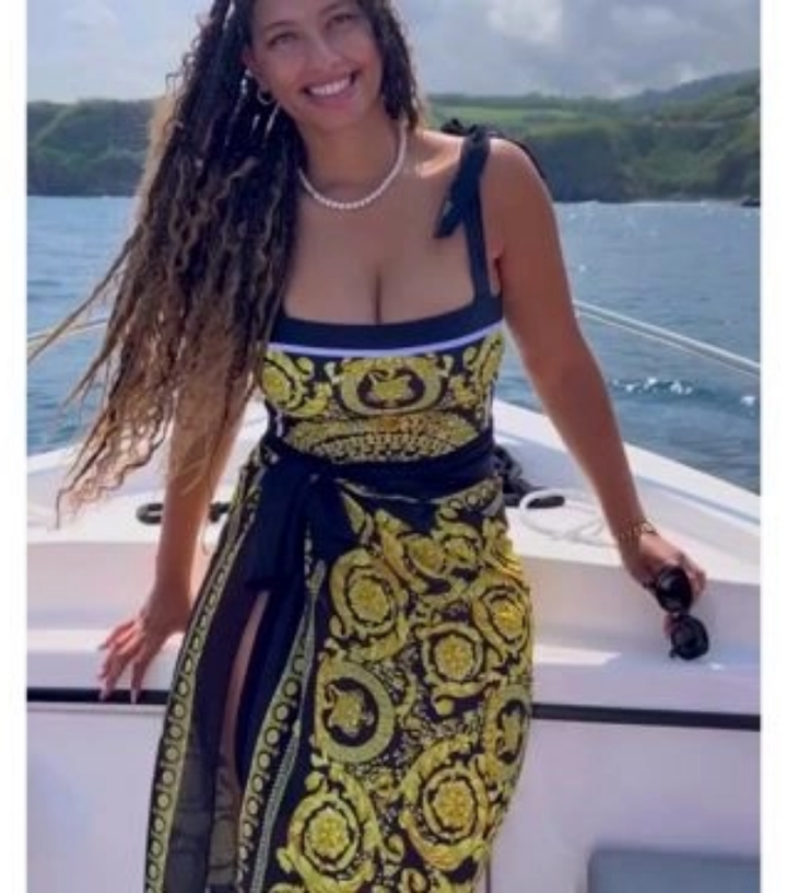 Reversible Tie-shoulder One Piece Swimsuit and sarong