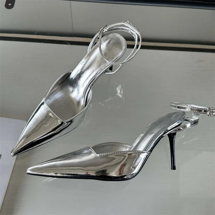 Beautifully Finished Heels in a Timeless Design