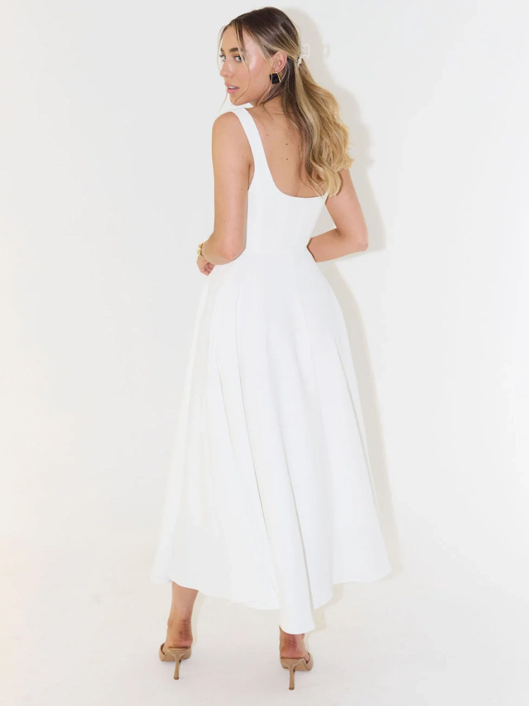 Elegant Midi Dress with Square Neckline - Timeless Flattering Cut