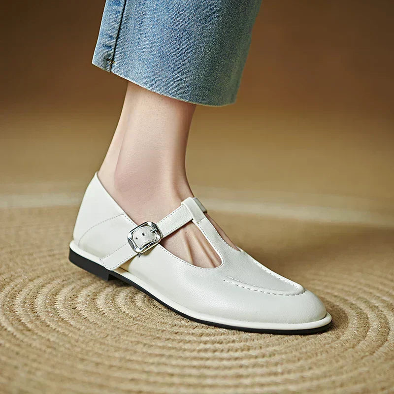 Selvana - Low Heeled Pumps