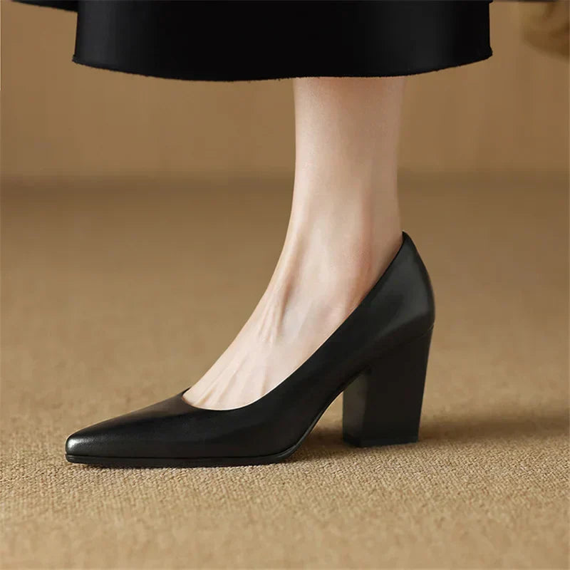 Verona - Elegant Pumps