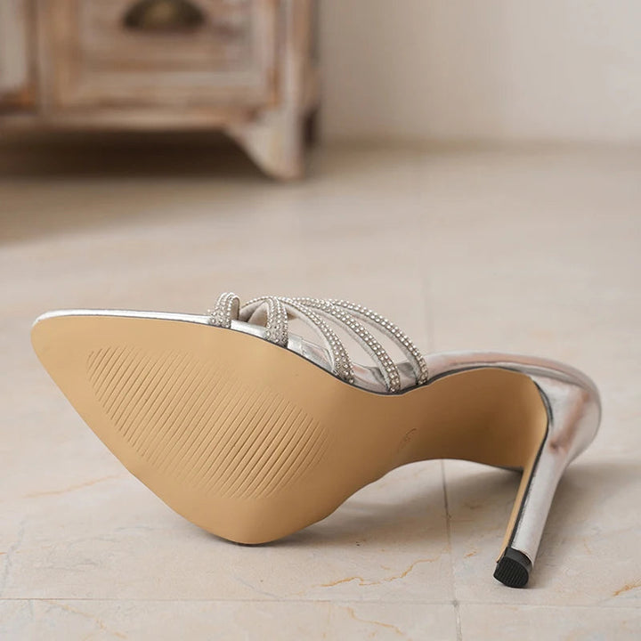 Polished Heels with an Effortless Classic Look