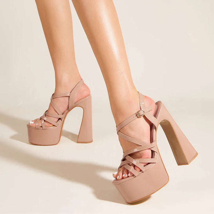 Well Tailored Heels with a Graceful Silhouette