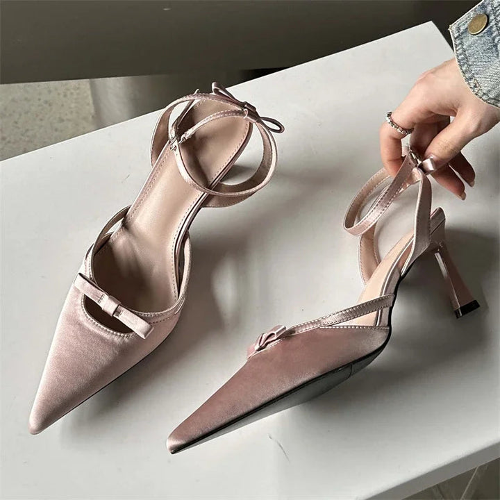 Classic Vintage Heels with a Flattering Fit