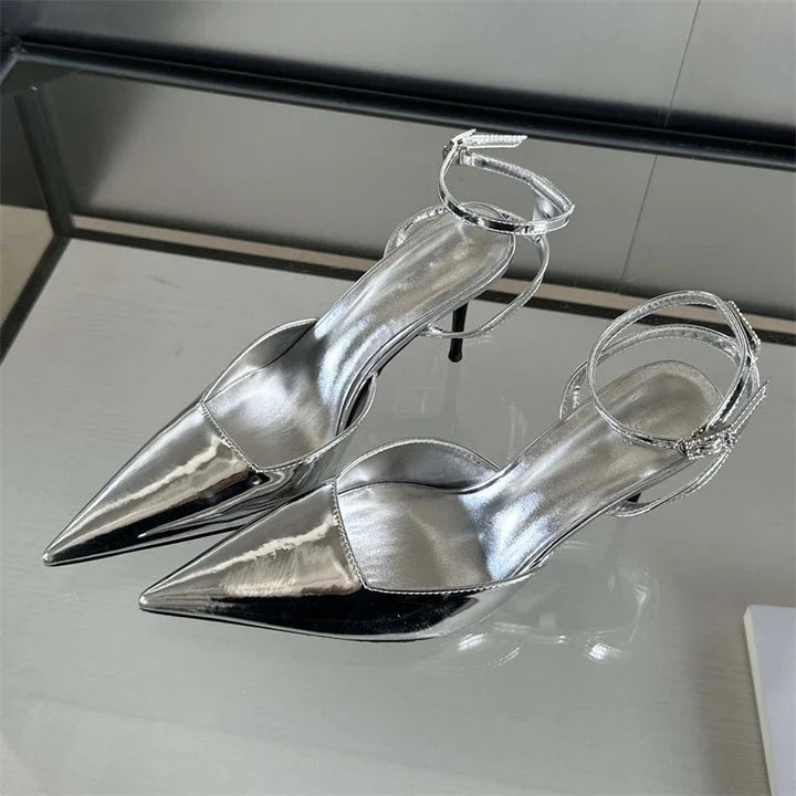 Beautifully Finished Heels in a Timeless Design