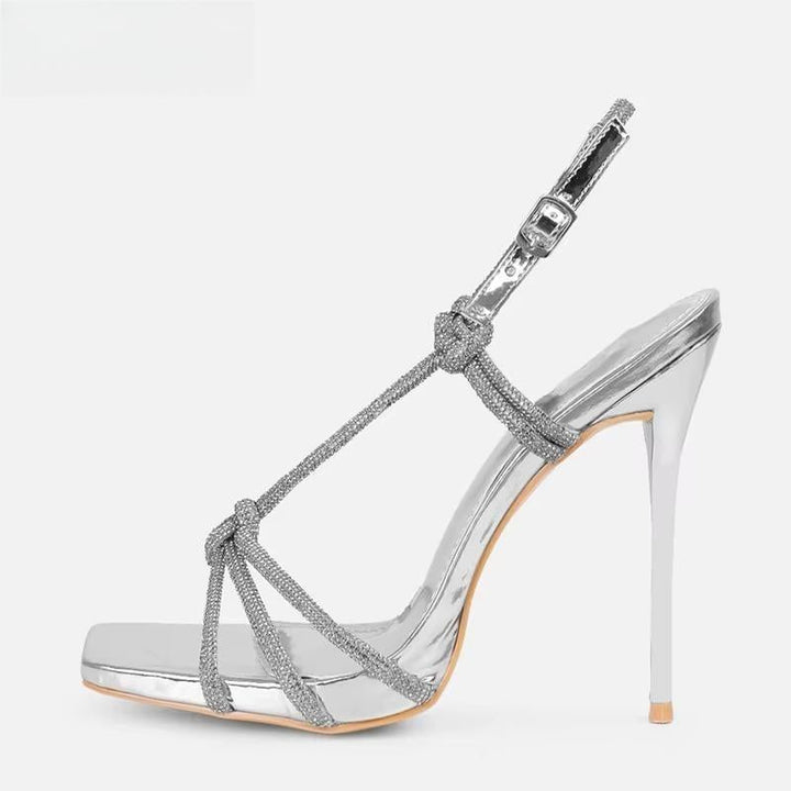 Polished Heels with an Effortless Classic Look